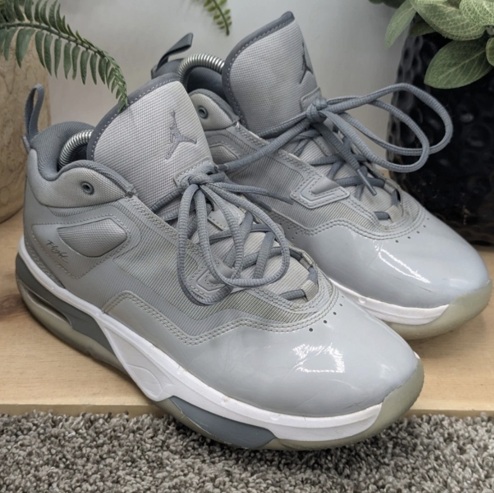 Jordan Stay Loyal 3 Size 6.5Y Sports School Shoes Casual Comfort Wms Size 8